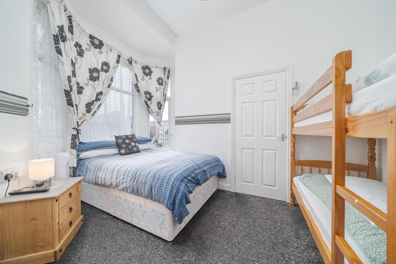 Deneside Guest House 블랙풀 외부 사진